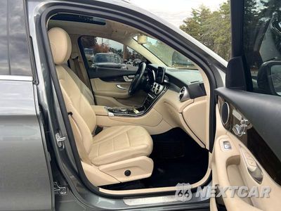 Piąte zdjęcie samochodu w środku: 2017 MERCEDES-BENZ GLC 300 VIN:WDC0G4JBXHF253235 - miniatura