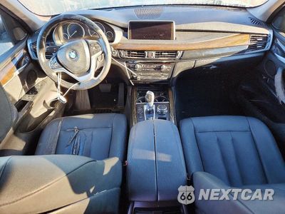 Zdjęcie 8 z 13 samochodu: 2015 BMW X5 XDRIVE35I VIN:5UXKR0C5XF0P03635 - miniatura