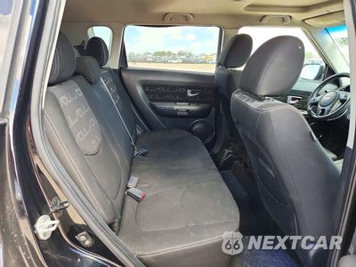 Zdjęcie 10 z 12 samochodu: 2012 KIA SOUL + VIN:KNDJT2A60C7434392 - miniatura