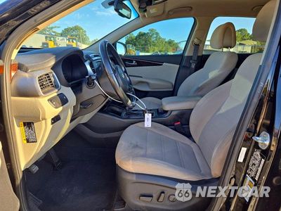 Zdjęcie 7 z 14 samochodu: 2016 KIA SORENTO LX VIN:5XYPGDA30GG047527 - miniatura