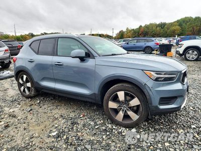 Czwarte zdjęcie samochodu z boku: 2020 VOLVO XC40 T5 MOMENTUM VIN:YV4162UK6L2294312 - miniatura