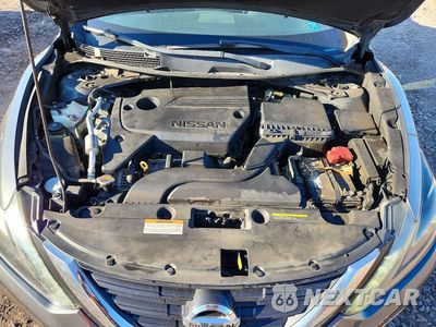 Zdjęcie 11 z 12 samochodu: 2017 NISSAN ALTIMA 2.5 SR VIN:1N4AL3AP1HC482650 - miniatura