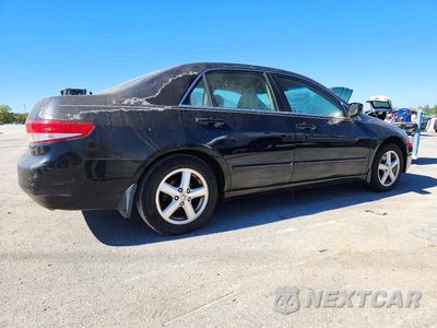 Trzecie zdjęcie samochodu z tyłu: 2004 HONDA ACCORD EX VIN:1HGCM56664A147967 - miniatura