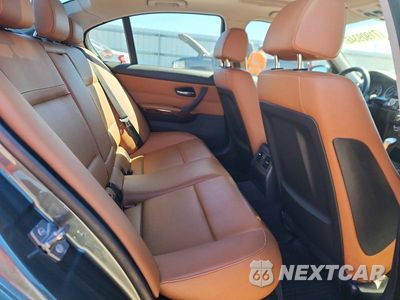 Zdjęcie 10 z 12 samochodu: 2010 BMW 335 XI VIN:WBAPL3C54AA409139 - miniatura