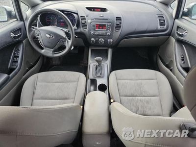 Zdjęcie 8 z 12 samochodu: 2015 KIA FORTE LX VIN:KNAFK4A65F5284846 - miniatura