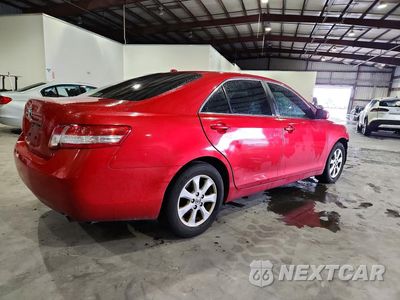 Trzecie zdjęcie samochodu z tyłu: 2010 TOYOTA CAMRY LE VIN:4T1BF3EK1AU058613 - miniatura