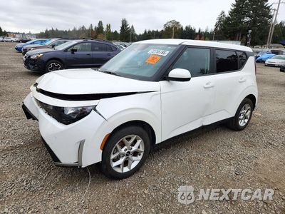 2023 KIA SOUL LX KNDJ23AU7P7861615 - główne zdjęcie licytacji z USA - miniatura