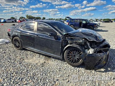 Czwarte zdjęcie samochodu z boku: 2022 TOYOTA CAMRY SE VIN:4T1T11AKXNU668173 - miniatura