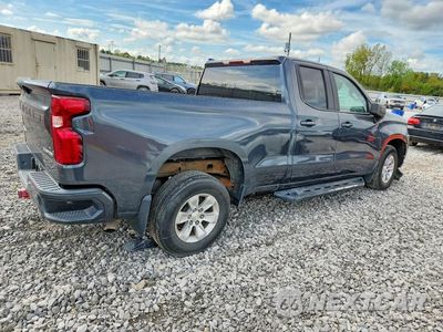Trzecie zdjęcie samochodu z tyłu: 2019 CHEVROLET SILVERADO K1500 LT VIN:1GCRYDEK0KZ270457 - miniatura