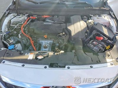 Zdjęcie 11 z 13 samochodu: 2018 HONDA ACCORD TOURING HYBRID VIN:1HGCV3F94JA006001 - miniatura