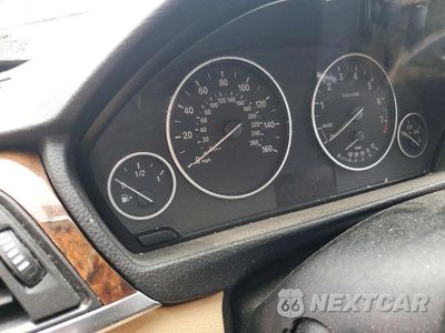 Zdjęcie 9 z 12 samochodu: 2014 BMW 328 XI VIN:WBA3B3G52ENR82230 - miniatura