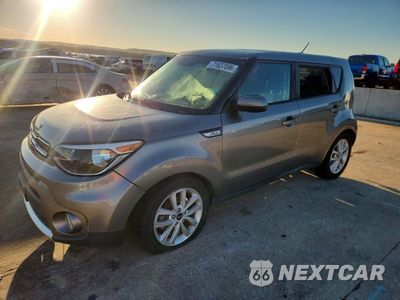 2017 KIA SOUL + KNDJP3A51H7428125 - główne zdjęcie licytacji z USA - miniatura