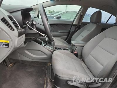 Zdjęcie 7 z 12 samochodu: 2017 KIA FORTE LX VIN:3KPFK4A74HE112603 - miniatura