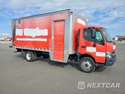 Czwarte zdjęcie samochodu z boku: 2017 HINO 195 - BOX TRUCK VIN:JHHSDM2H2HK005866 - miniatura