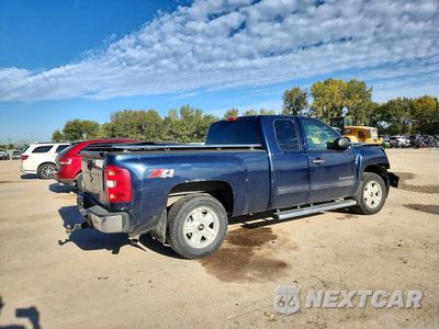 Trzecie zdjęcie samochodu z tyłu: 2012 CHEVROLET SILVERADO K1500 LT VIN:1GCRKSE7XCZ259100 - miniatura
