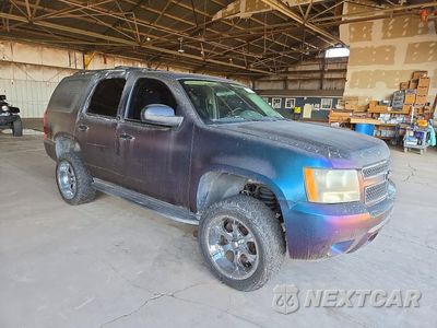 Czwarte zdjęcie samochodu z boku: 2009 CHEVROLET TAHOE K1500 LT VIN:1GNFK23089R237847 - miniatura