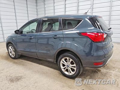 Drugie zdjęcie samochodu z przodu: 2019 FORD ESCAPE SE VIN:1FMCU9GD7KUC00282 - miniatura