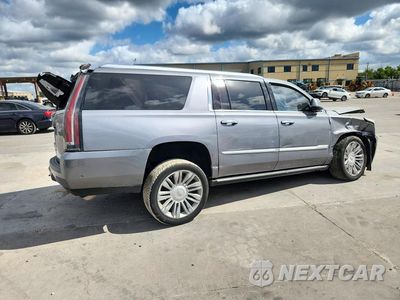 Trzecie zdjęcie samochodu z tyłu: 2018 CADILLAC ESCALADE ESV PLATINUM VIN:1GYS4KKJ3JR216530 - miniatura
