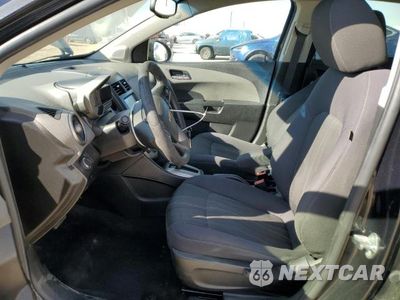 Zdjęcie 7 z 12 samochodu: 2015 CHEVROLET SONIC LT VIN:1G1JC5SGXF4147780 - miniatura
