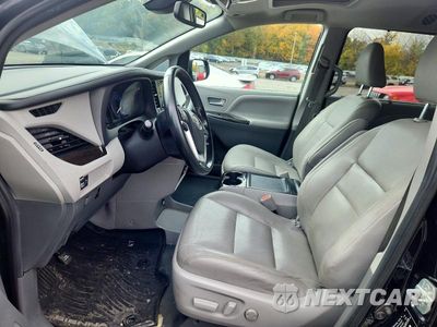 Zdjęcie 7 z 13 samochodu: 2020 TOYOTA SIENNA XLE 8-PASSENGER VIN:5TDYZ3DC0LS050395 - miniatura