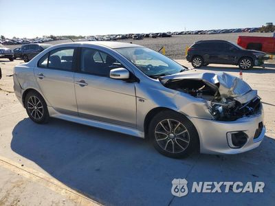 Czwarte zdjęcie samochodu z boku: 2017 MITSUBISHI LANCER ES VIN:JA32U2FU0HU007200 - miniatura