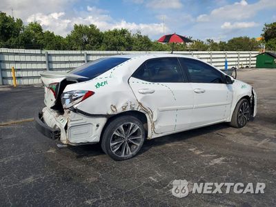 Trzecie zdjęcie samochodu z tyłu: 2018 TOYOTA COROLLA SE VIN:5YFBURHE9JP786759 - miniatura