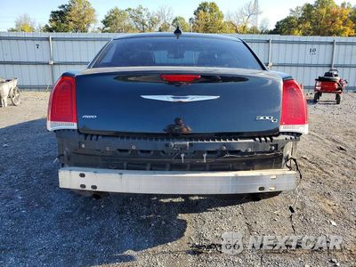 Zdjęcie 6 z 13 samochodu: 2016 CHRYSLER 300C VIN:2C3CCAKG1GH325450 - miniatura