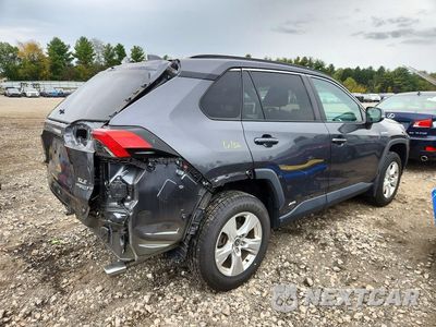 Trzecie zdjęcie samochodu z tyłu: 2021 TOYOTA RAV4 XLE VIN:4T3RWRFV2MU037713 - miniatura