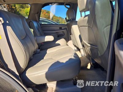 Zdjęcie 11 z 13 samochodu: 2005 GMC YUKON VIN:1GKEK13ZX5R250398 - miniatura