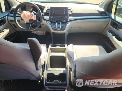 Zdjęcie 8 z 13 samochodu: 2018 HONDA ODYSSEY LX VIN:5FNRL6H24JB053049 - miniatura