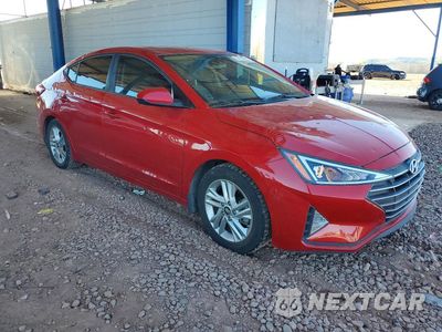 Czwarte zdjęcie samochodu z boku: 2020 HYUNDAI ELANTRA VALUE EDITION VIN:5NPD84LF6LH603706 - miniatura