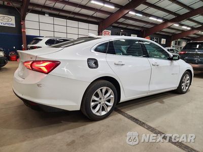 Trzecie zdjęcie samochodu z tyłu: 2019 CHEVROLET MALIBU LT VIN:1G1ZD5ST8KF212752 - miniatura