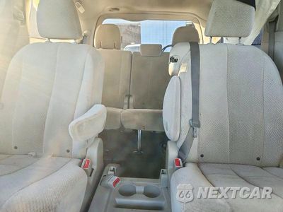 Zdjęcie 10 z 13 samochodu: 2011 TOYOTA SIENNA LE VIN:5TDKK3DC8BS078826 - miniatura