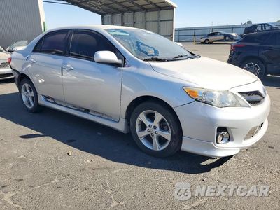 Czwarte zdjęcie samochodu z boku: 2013 TOYOTA COROLLA S VIN:5YFBU4EE7DP224595 - miniatura