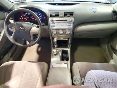 Zdjęcie 8 z 12 samochodu: 2010 TOYOTA CAMRY LE VIN:4T1BF3EK1AU578407 - miniatura
