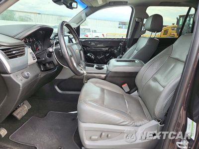 Zdjęcie 7 z 14 samochodu: 2018 CHEVROLET TAHOE C1500 LT VIN:1GNSCBKC8JR363332 - miniatura
