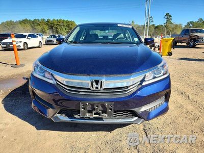 Piąte zdjęcie samochodu w środku: 2017 HONDA ACCORD LX VIN:1HGCR2F30HA135504 - miniatura