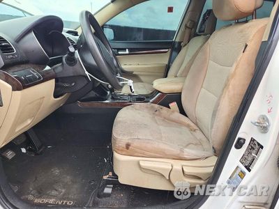 Zdjęcie 7 z 13 samochodu: 2014 KIA SORENTO LX VIN:5XYKT3A67EG425706 - miniatura