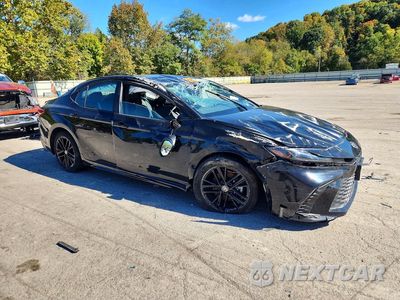 Czwarte zdjęcie samochodu z boku: 2025 TOYOTA CAMRY SE VIN:4T1DAACKXSU127525 - miniatura
