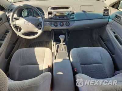 Zdjęcie 8 z 12 samochodu: 2003 TOYOTA CAMRY LE V6 VIN:4T1BF32K73U556077 - miniatura