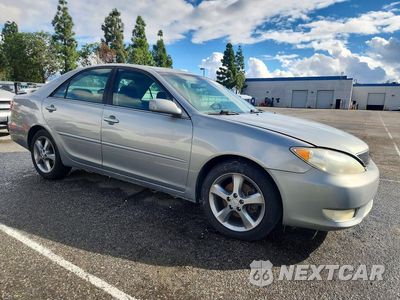 Czwarte zdjęcie samochodu z boku: 2005 TOYOTA CAMRY SE V6 VIN:4T1BA32K25U064137 - miniatura