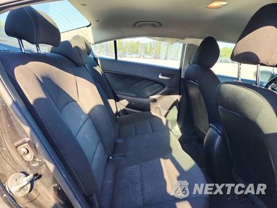 Zdjęcie 10 z 12 samochodu: 2018 KIA FORTE LX VIN:3KPFK4A75JE280398 - miniatura