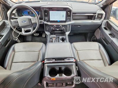 Zdjęcie 8 z 12 samochodu: 2025 FORD F150 LARIAT VIN:1FTFW5LD3SFA01583 - miniatura