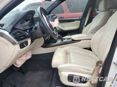 Zdjęcie 7 z 13 samochodu: 2017 BMW X5 SDRIVE35I VIN:5UXKR2C34H0W43526 - miniatura
