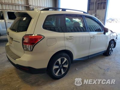 Trzecie zdjęcie samochodu z tyłu: 2017 SUBARU FORESTER 2.5I PREMIUM VIN:JF2SJAGC8HH564912 - miniatura