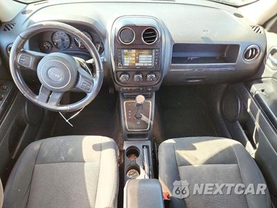 Zdjęcie 8 z 13 samochodu: 2014 JEEP PATRIOT LATITUDE VIN:1C4NJRFB9ED846126 - miniatura