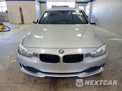 Piąte zdjęcie samochodu w środku: 2014 BMW 320 I VIN:WBA3B1G5XENS79415 - miniatura
