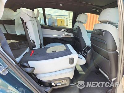 Zdjęcie 11 z 13 samochodu: 2025 BMW X7 XDRIVE40I VIN:5UX23EM0XS9Y59889 - miniatura