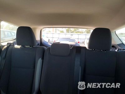 Zdjęcie 10 z 13 samochodu: 2014 FORD ESCAPE S VIN:1FMCU0F74EUD77769 - miniatura