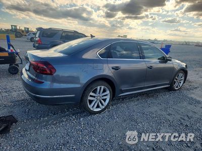 Trzecie zdjęcie samochodu z tyłu: 2017 VOLKSWAGEN PASSAT SE VIN:1VWGT7A3XHC027723 - miniatura